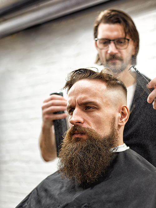 Tratamento de barba com navalha